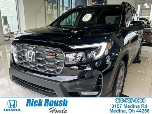 Used 2022 Honda Passport TrailSport image 1