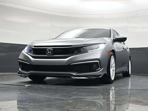 Used 2019 Honda Civic EX image 41