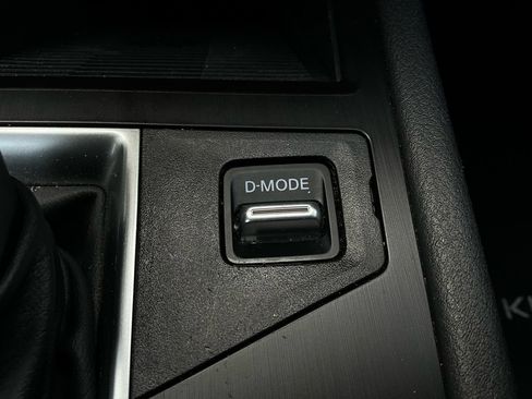 Used 2025 Nissan Kicks SV image 21