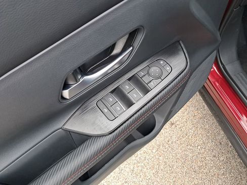 New 2026 Nissan Kicks SR w/ Cold Weather Package image 12