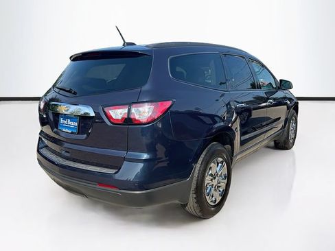 Used 2017 Chevrolet Traverse LS FWD image 9