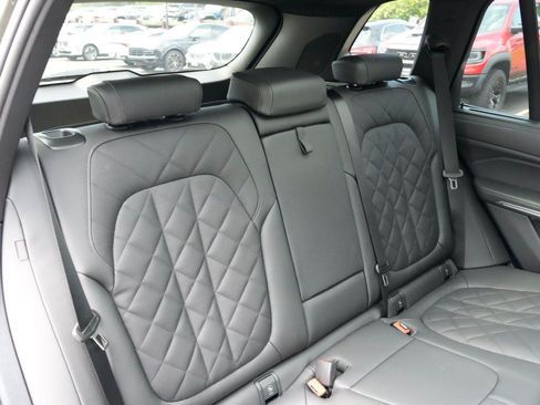 New 2026 BMW X5 xDrive40i w/ M Sport Package AWD/4WD image 11