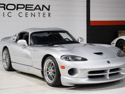Used 1999 Dodge Viper GTS image 29
