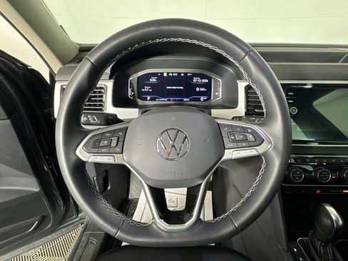 Used 2022 Volkswagen Atlas SEL AWD/4WD image 18