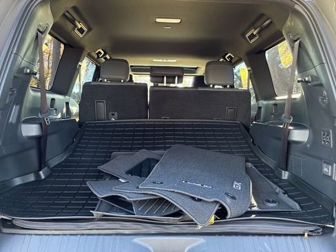 Used 2024 Lexus GX 550 image 17