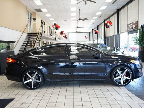 Used 2020 Ford Fusion SE FWD image 17