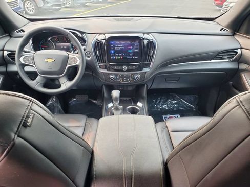 Certified 2023 Chevrolet Traverse LT FWD image 15