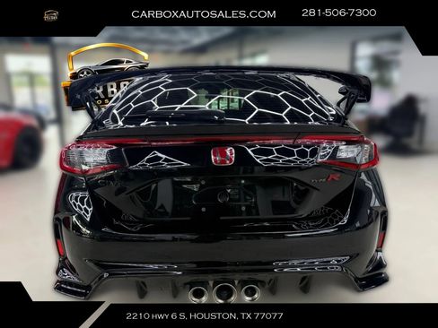 Used 2023 Honda Civic Type R image 3