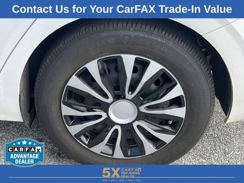 Used 2025 Nissan Sentra S image 30