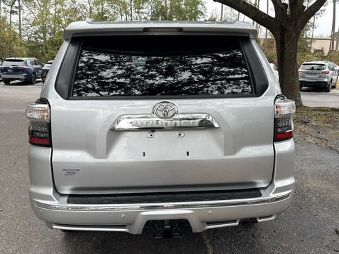 Used 2020 Toyota 4Runner Limited image 5