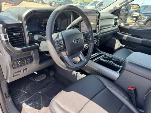 New 2026 Ford F250 Lariat w/ Black Appearance Package AWD/4WD image 13