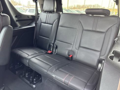 Used 2022 Chevrolet Tahoe RST w/ Sport Performance Package image 18