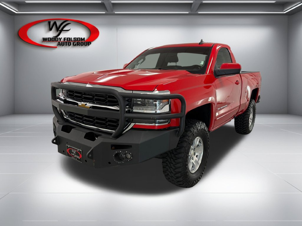 Used 2018 Chevrolet Silverado 1500 LT w/ LT Convenience Package AWD/4WD image 3