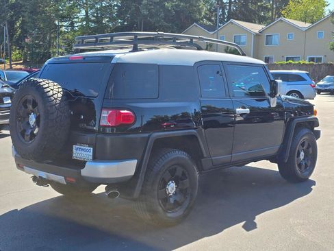 Used 2007 Toyota FJ Cruiser 4WD image 11