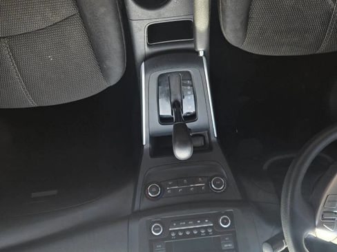 Used 2017 Nissan Sentra S w/ S Style Package FWD image 32