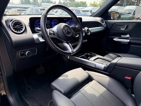 Used 2024 Mercedes-Benz EQB 250+ w/ Winter Package image 23