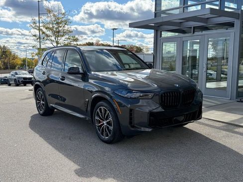 New 2026 BMW X5 xDrive50e w/ M Sport Package AWD/4WD image 1
