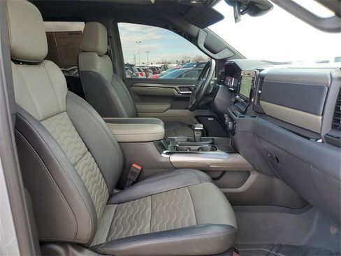 Used 2024 Chevrolet Silverado 1500 ZR2 w/ LPO, Dark Essentials Package image 29