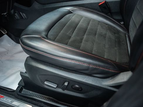 Used 2022 Ford Edge ST-Line image 37