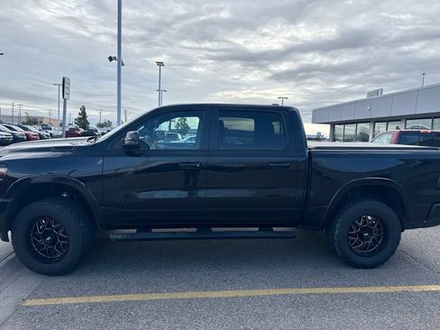 Used 2025 RAM 1500 Big Horn AWD/4WD image 4
