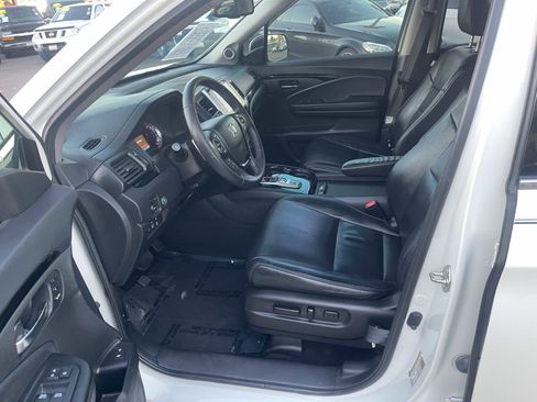 Used 2017 Honda Pilot Touring image 24