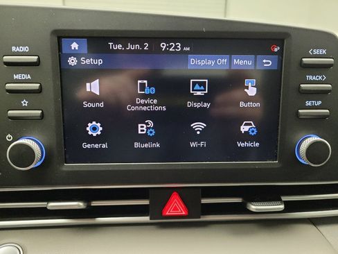 Used 2023 Hyundai Elantra SEL FWD image 25