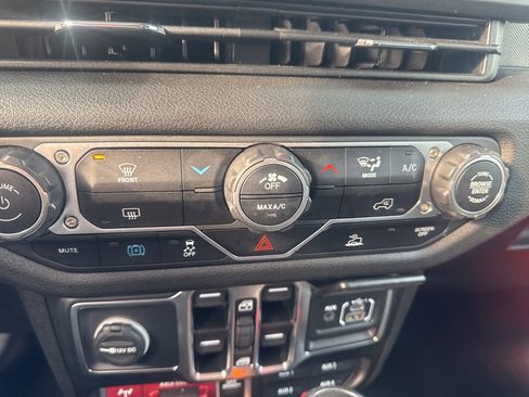 Used 2025 Jeep Wrangler Unlimited Sport S 4xe image 15