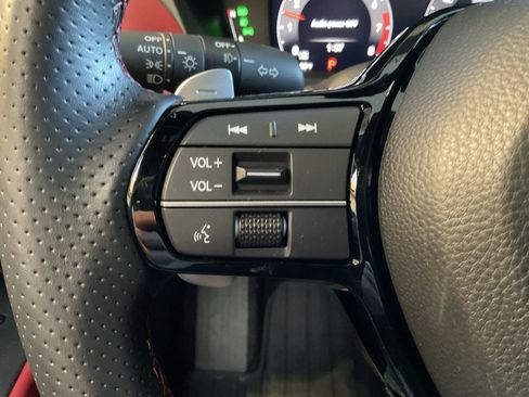 Used 2025 Acura ADX A-Spec image 13