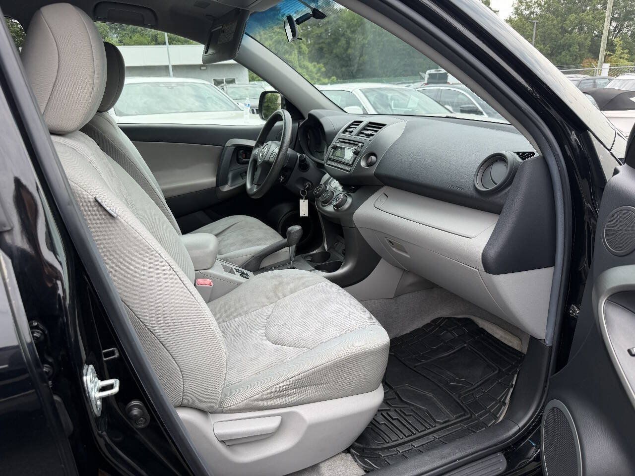 Used 2012 Toyota RAV4 4WD w/ Value Pkg image 14
