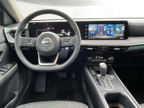 Used 2026 Nissan Kicks SV FWD image 10