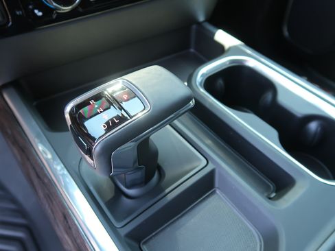 Used 2025 Chevrolet Silverado 1500 LTZ w/ Technology Package AWD/4WD image 32