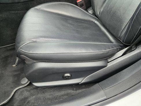 Used 2020 Mercedes-Benz E 350 4MATIC Sedan image 14