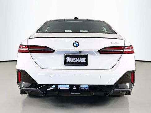 New 2026 BMW 530i RWD image 6
