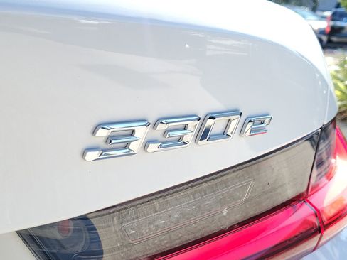 Used 2023 BMW 330e w/ Driving Assistance Package image 7