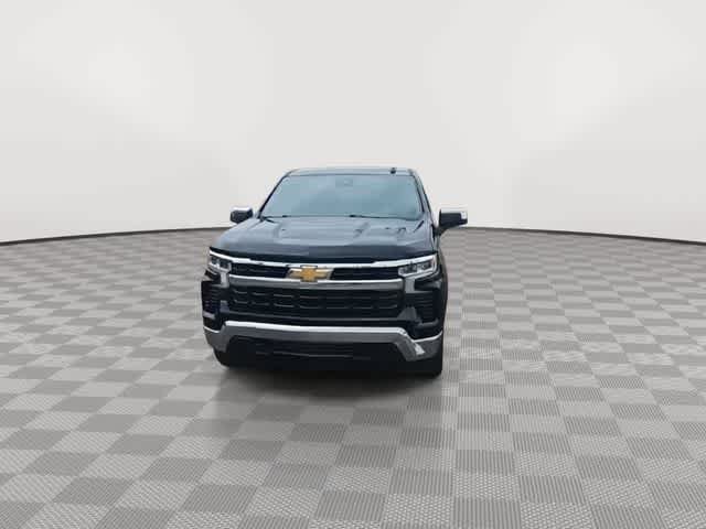 Used 2023 Chevrolet Silverado 1500 LT w/ Protection Package AWD/4WD image 3