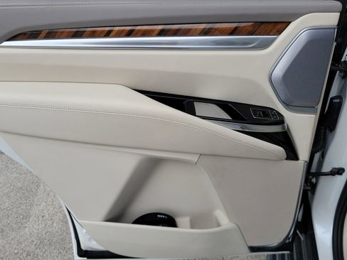 Used 2025 Cadillac Escalade Sport Platinum w/ LPO, Floor Liner Package image 10