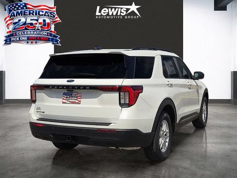 New 2026 Ford Explorer Active RWD image 4