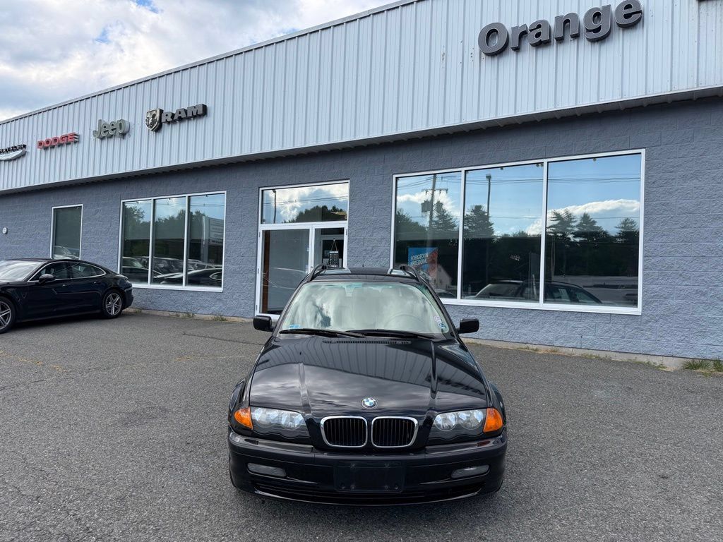 Used 2000 BMW 323i Wagon RWD image 9