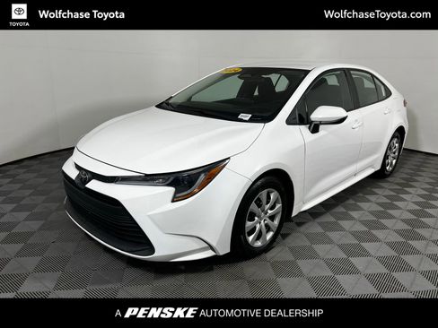 Used 2024 Toyota Corolla LE FWD image 1