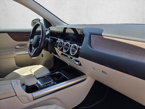 Used 2022 Mercedes-Benz GLA 250 image 13