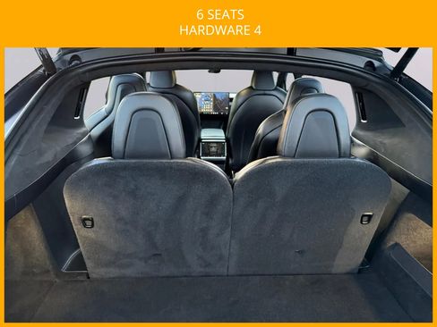 Used 2023 Tesla Model X image 5