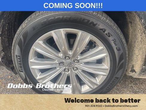 Used 2023 Ford Explorer King Ranch w/ Technology Package image 8