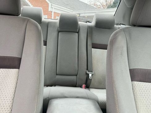 Used 2014 Toyota Camry LE image 21