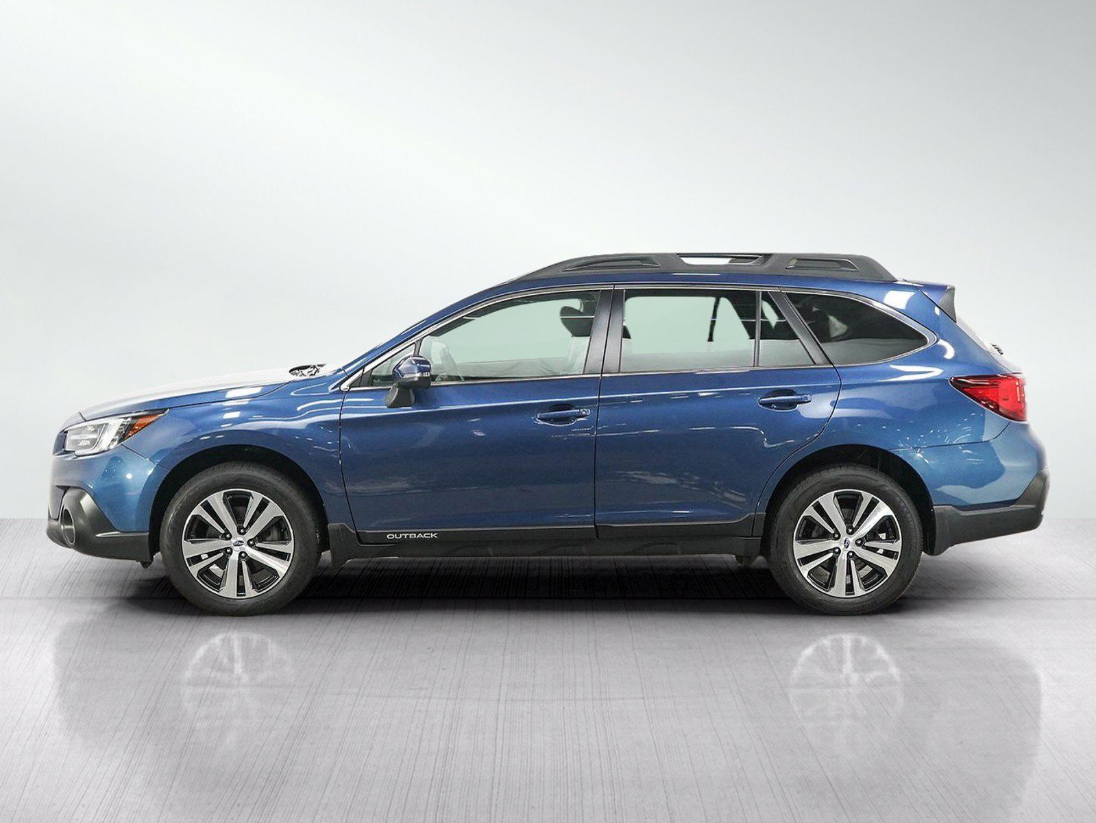 Used 2019 Subaru Outback 2.5i Limited w/ Popular Package #2 AWD/4WD image 2