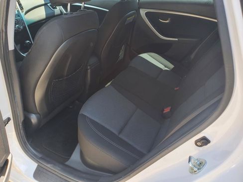 Used 2016 Hyundai Elantra GT FWD image 13