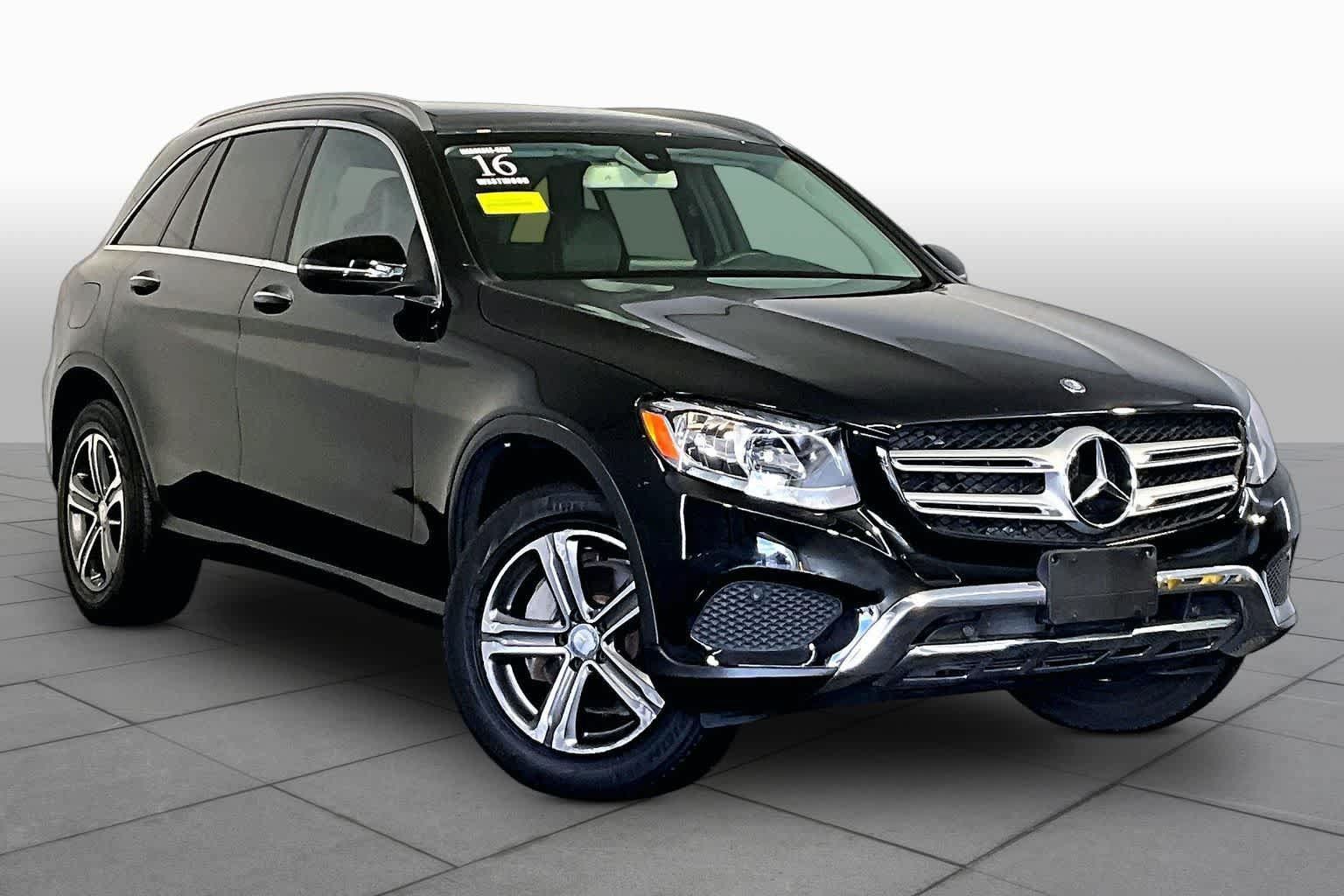 Used 2016 Mercedes-Benz GLC 300 4MATIC image 3