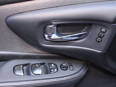 Used 2020 Nissan Murano SL image 20