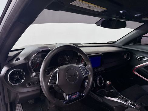 Used 2019 Chevrolet Camaro SS image 9