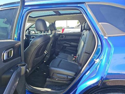 Used 2023 Kia Sorento S w/ Panoramic Sunroof Package FWD image 10
