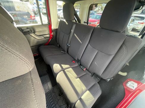 Used 2013 Jeep Wrangler Unlimited Sport image 26